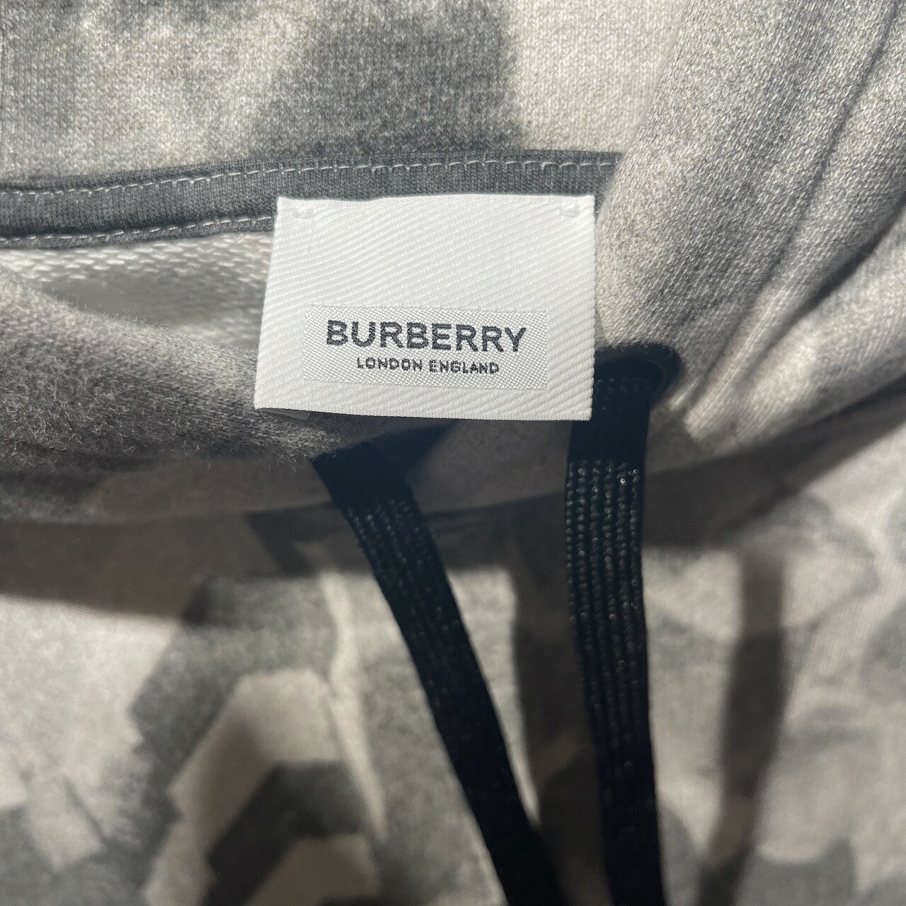BURBERRY LONDON ENGLAND 20ss Rave Print Cotton Hoodie バーバリー フーディ— 心斎橋店【中古】