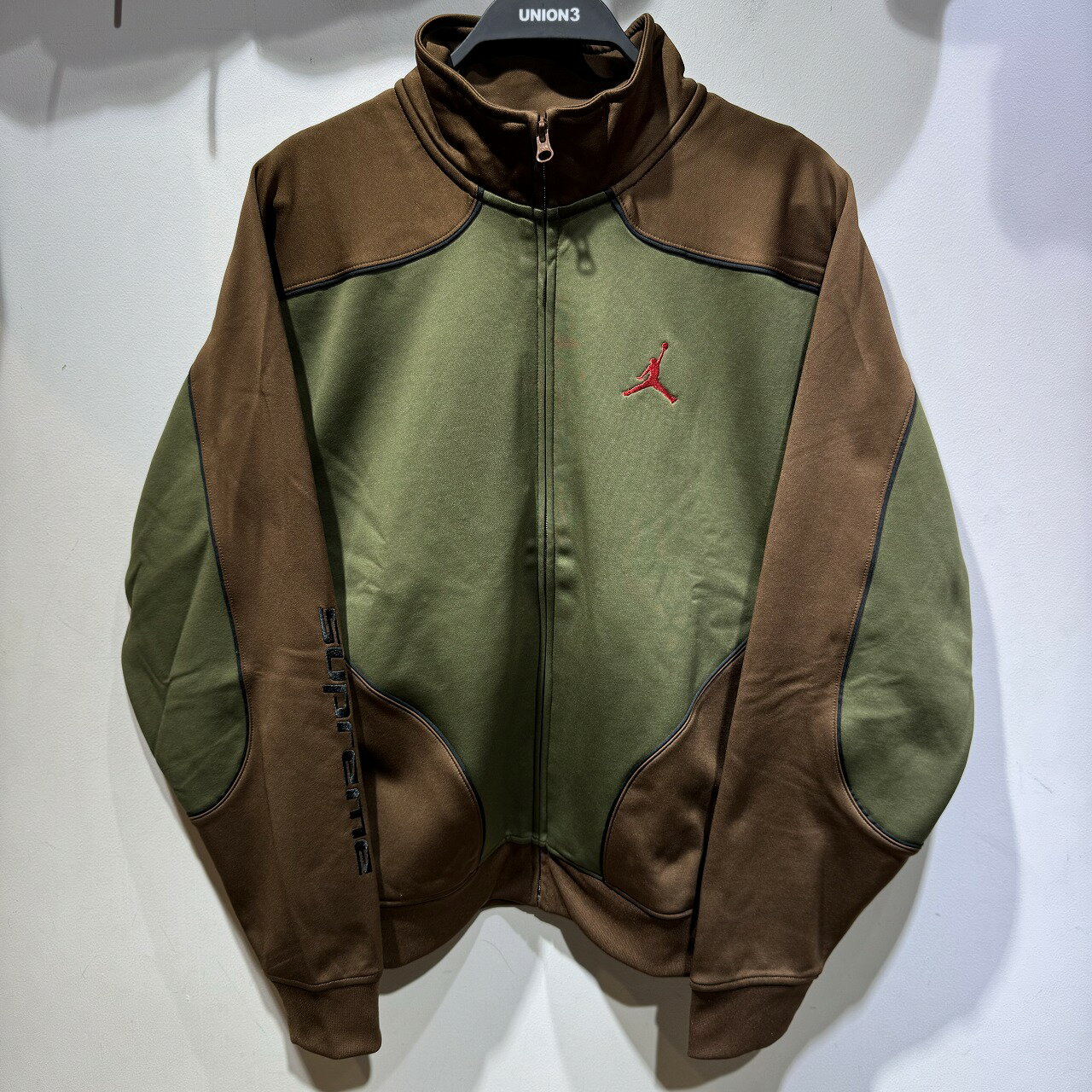 楽天市場】supreme jordan ジャケットの通販