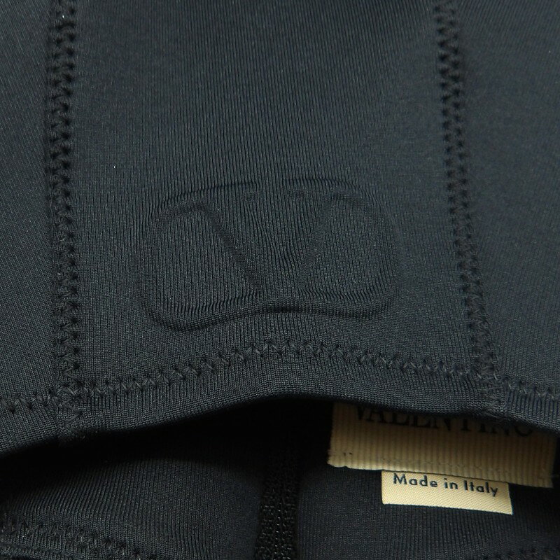 VALENTINO 25aw V LOGO SIGNATURE HOOD 7Y0HM00MNVL �������ƥ��� V���� �����ͥ��㡼 �ա��� �Х饯��� ��̾Ź����š�