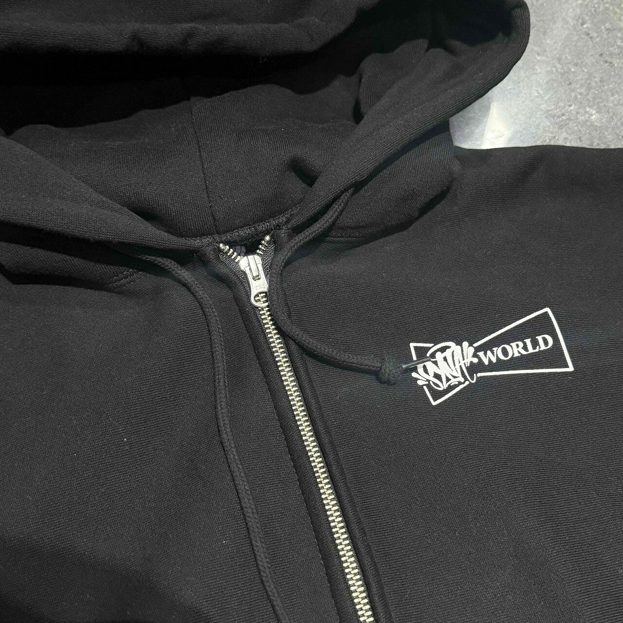 WASTED YOUTH x CENTRAL CEE SYNA WORLD ZIP UP HOODIE SIZE-XL ウェイステッドユース セントラルシー シナワールドジップフーディー ジップパーカー 南堀江店【中古】