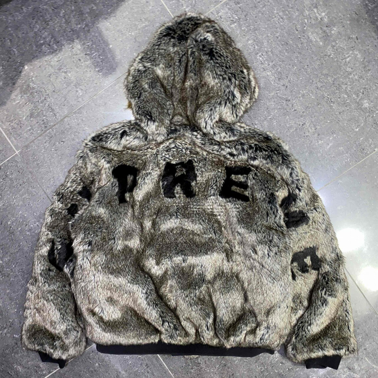 乐天商城 - Supreme 26ss Reversible Faux Fur Hooded Work Jacket Size-L シュプリーム リバーシブルフェイクファーフーデッドワークジャケット 南堀江店【中古】