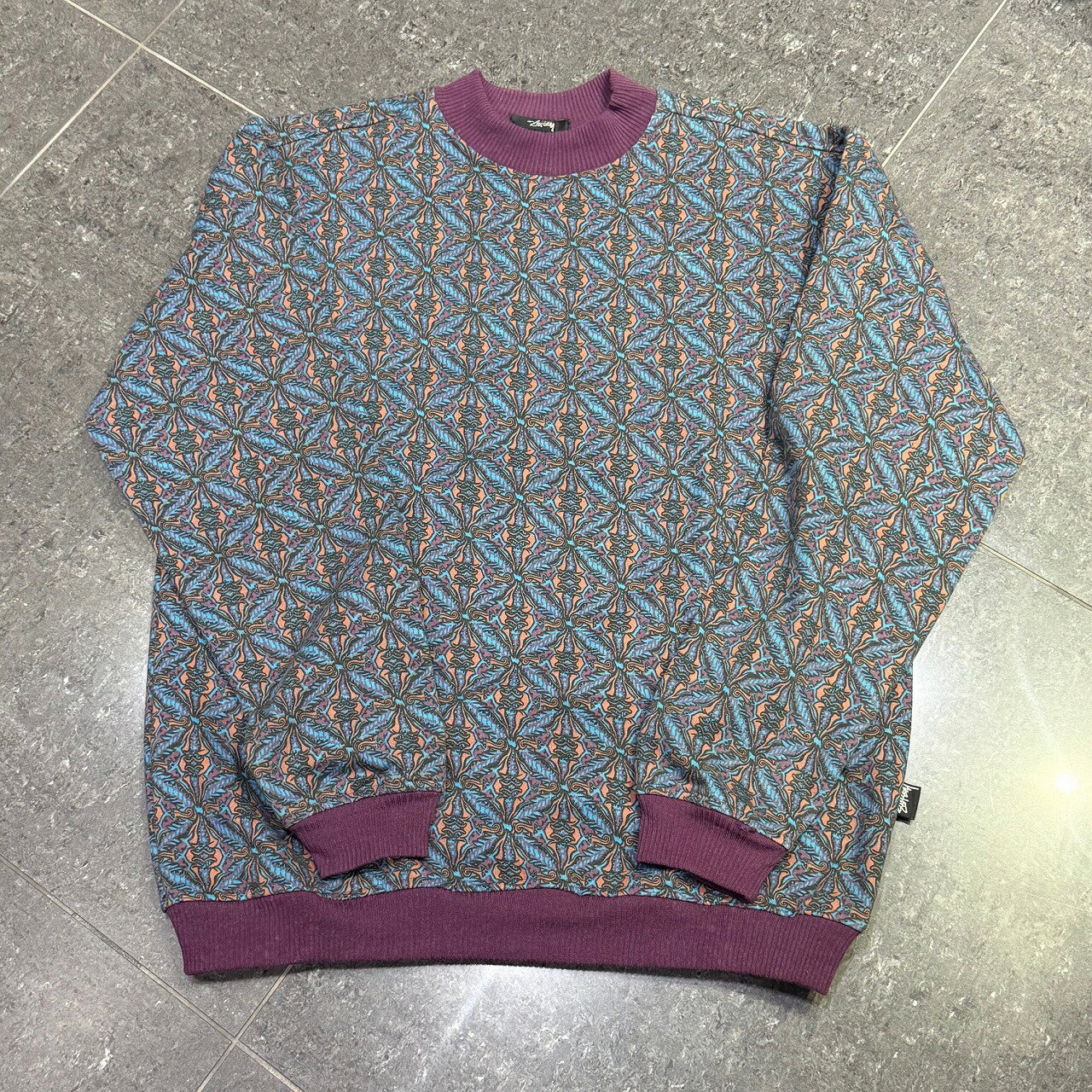 Rakuten - '80s OLD STUSSY MARIJUANA SWEAT SIZE-M オールドステューシー マリファナ柄スウェット 黒タグ 南堀江店【中古】