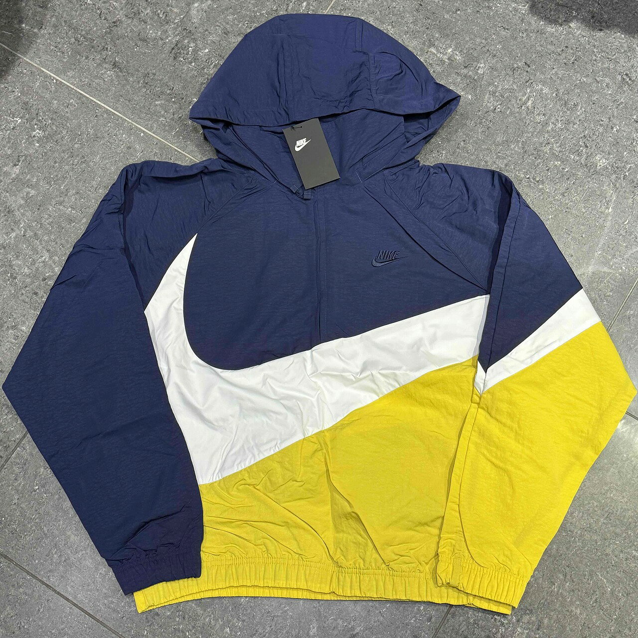 NIKE swoosh ナイロンジャケット 楽天市場】nike ナイキ ビッグ スウォッシュ ナイロン ジャケット