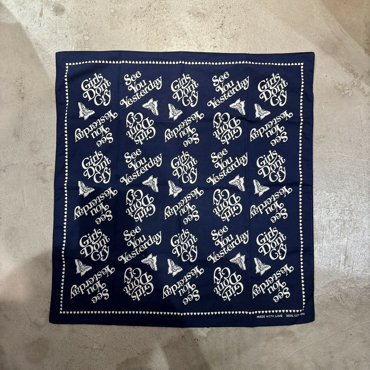 GIRLS DON'T CRY x SEE YOU YESTERDAY BANDANA "NAVY" ガールズドントクライ シーユーイエスタデイ ネイビー バンダナ 手拭い 心斎橋店【中古】