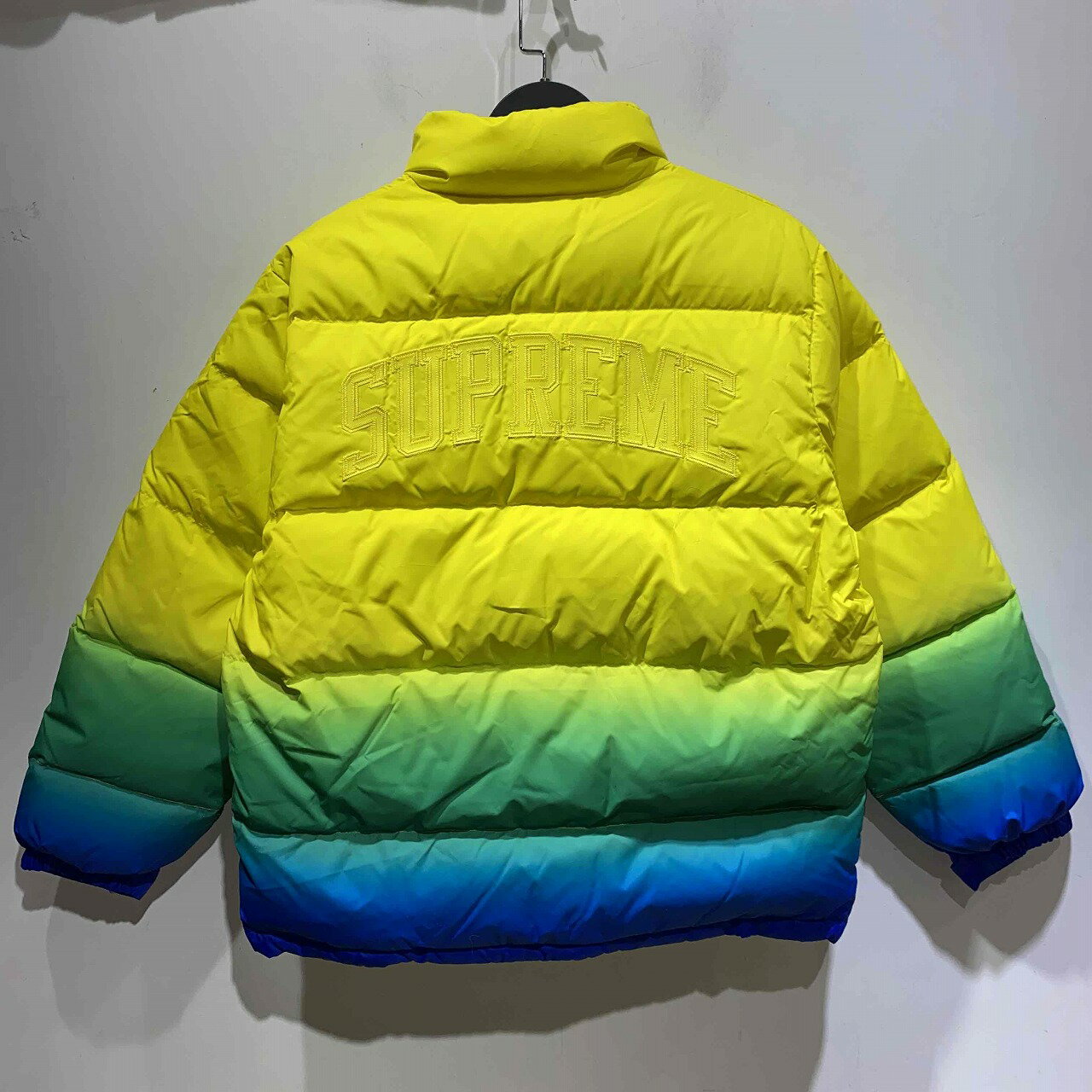 Supreme 18ss Gradient Puffer Jacket Mサイズ シュプリーム グラデーション パファー ジャケット 心斎橋店