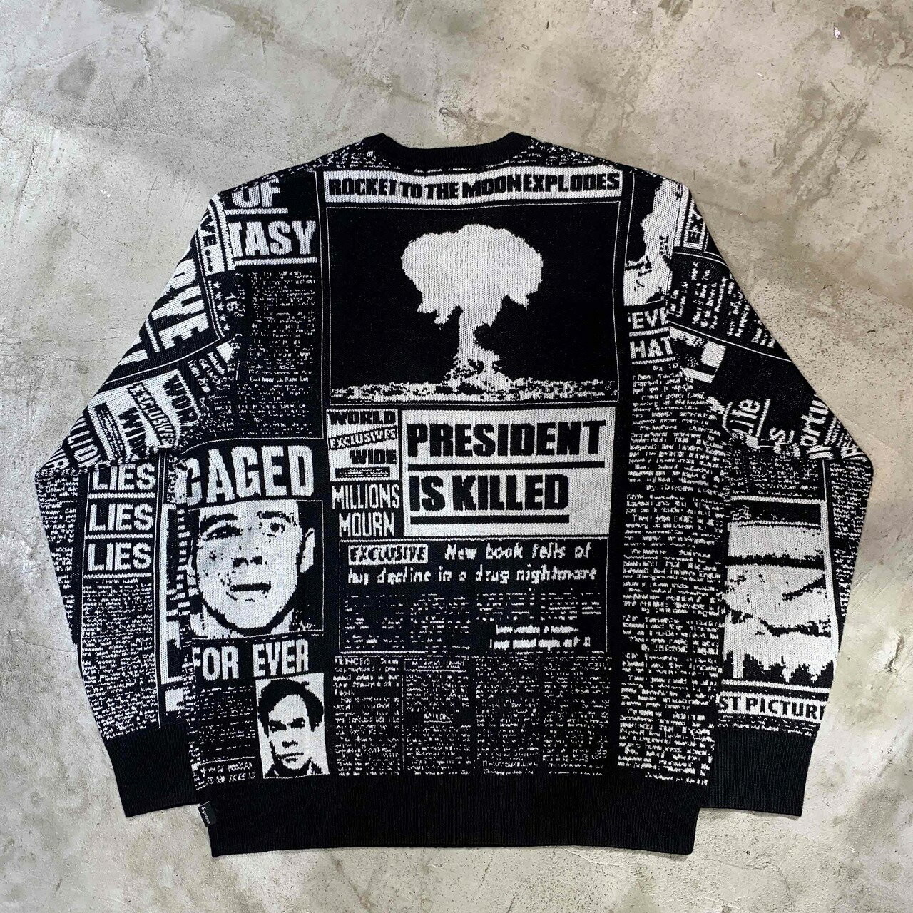 Supreme 18aw Newsprint Sweater Sサイズ シュプリーム ニュースプリントセーター ニット 心斎橋店【中古】