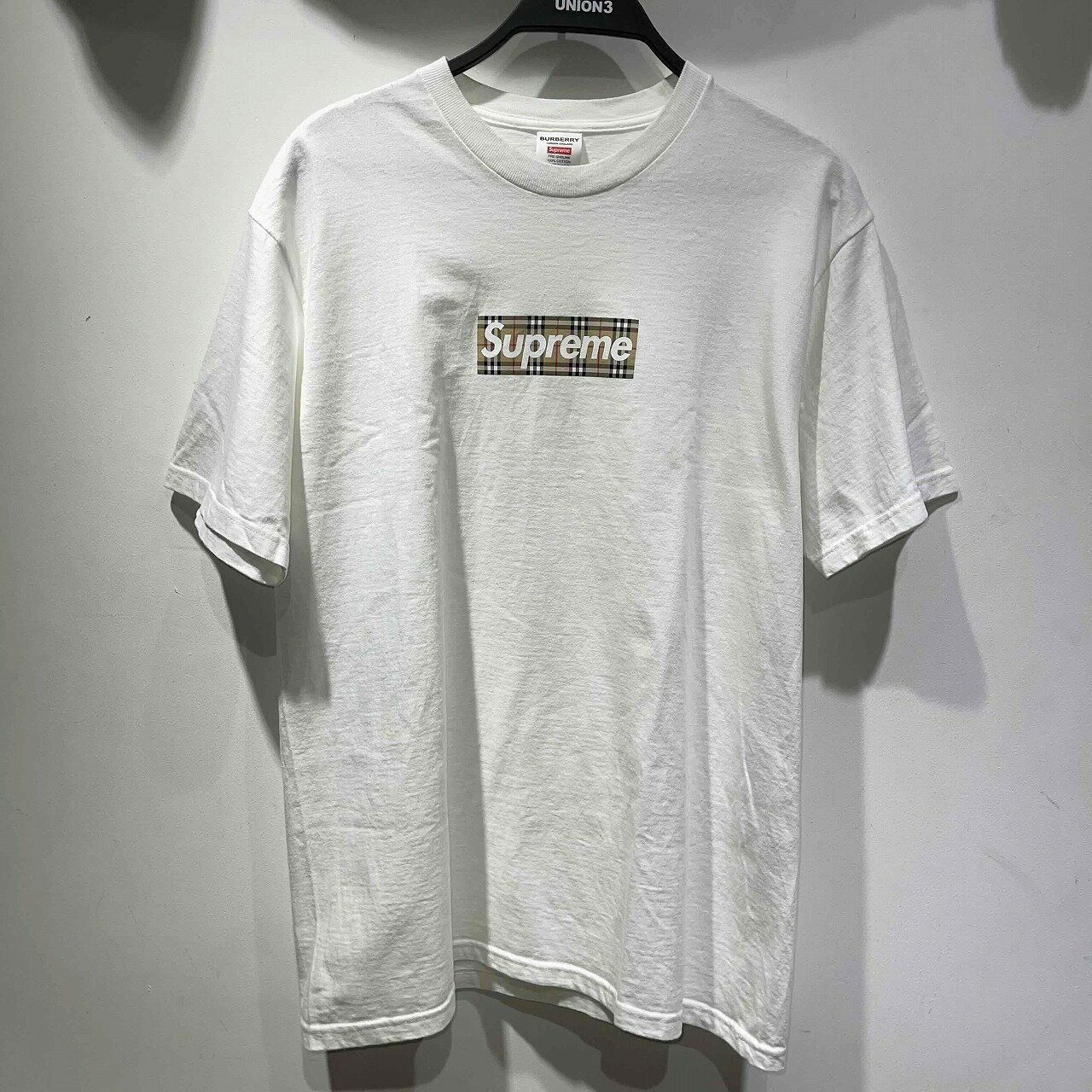 Supreme 22ss Burberry Box Logo Tee Mサイズ シュプリーム バーバリーボックスロゴ半袖Tシャツ ホワイト 心斎橋店【中古】