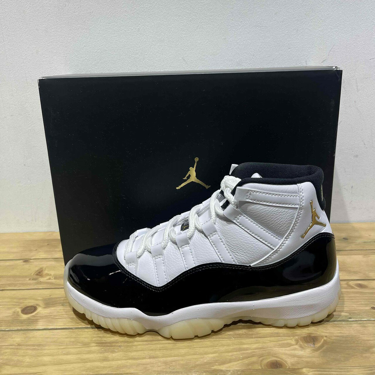 NIKE 2023 AIR JORDAN11 RETRO Gratitude 27.0cm CT8012-170 ナイキ ジョーダン11 スニーカー 心斎橋店【中古】