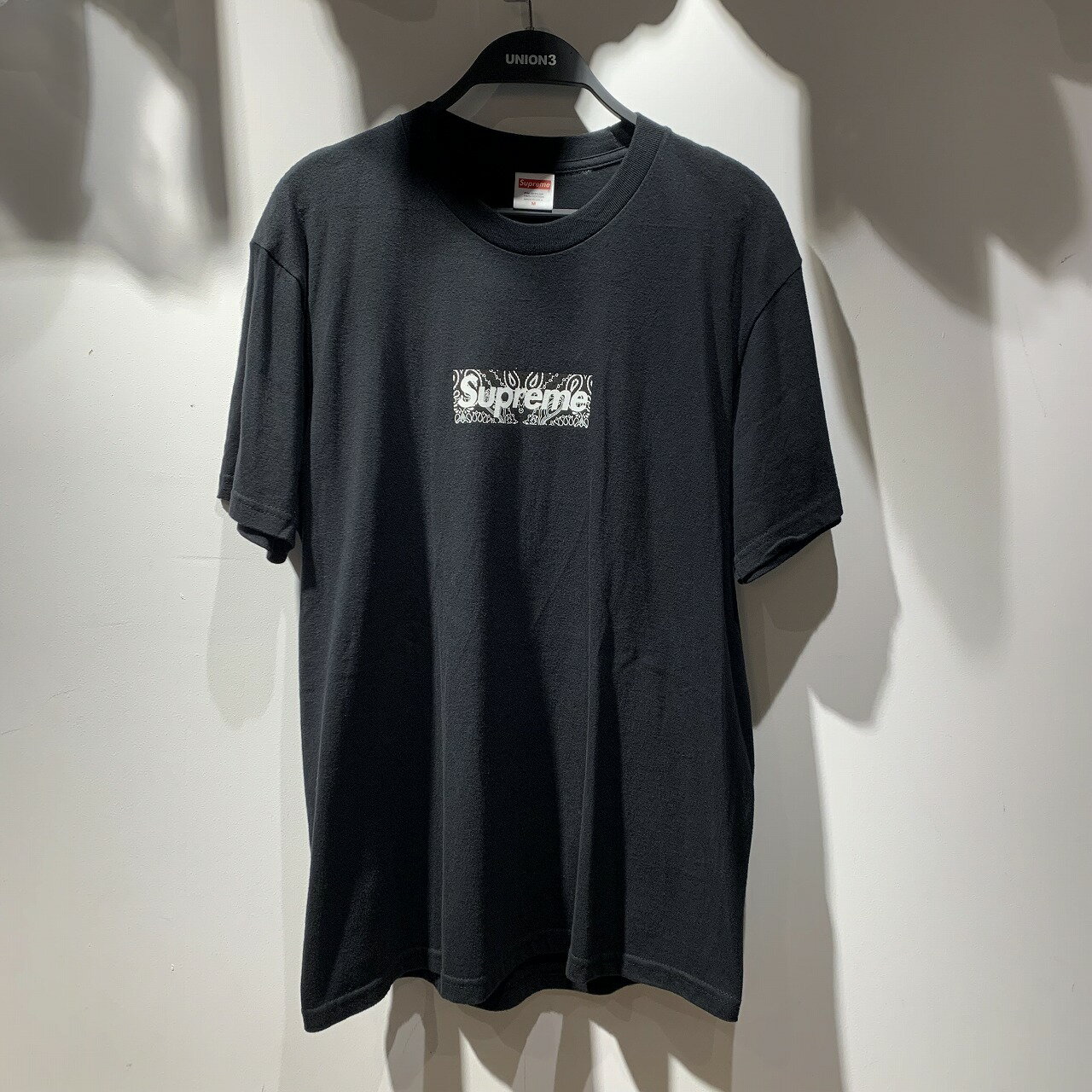 楽天市場】supreme bandana box logo teeの通販 楽天市場】supreme bandana box logo teeの通販