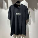 商品詳細Supreme 19aw Bandana Box Logo Tee Mサイズになります。■ブランド：SUPREME■品番■カラー：画像参照■付属品■状態：USED品になります。画像にてご確認ください。■参考価格■サイズ(約cm)：メジャー採寸の為、若干の誤差が生じる場合がございます。SIZE肩幅身幅着丈袖丈M505473.522.5ご注意●お色味について、極力実物に近くなるよう撮影を心掛けておりますが、ご使用のモニター環境等により、実際のお色味と多少異なる場合がございます。●商品チェックについて、確認には、細心の注意を払っておりますが、初期傷や劣化、保管時の小傷等がある場合がございます。 あくまでもUSED品となっておりますので神経質な方のご購入はお控え下さい。●当店の商品は実店舗でも販売しております。お買い上げ頂いた商品が品切れになってしまう場合がございます。ご迷惑をおかけ致しますが、予めご了承ください。●返品・交換について、不良品以外の返品、交換はお受け致しかねますので サイズ、状態などよくお確かめの上、ご購入下さい。この商品のお問い合わせ先UNION3 心斎橋店■ 大阪府大阪市中央区西心斎橋1-4-17■ 06-4256-3081