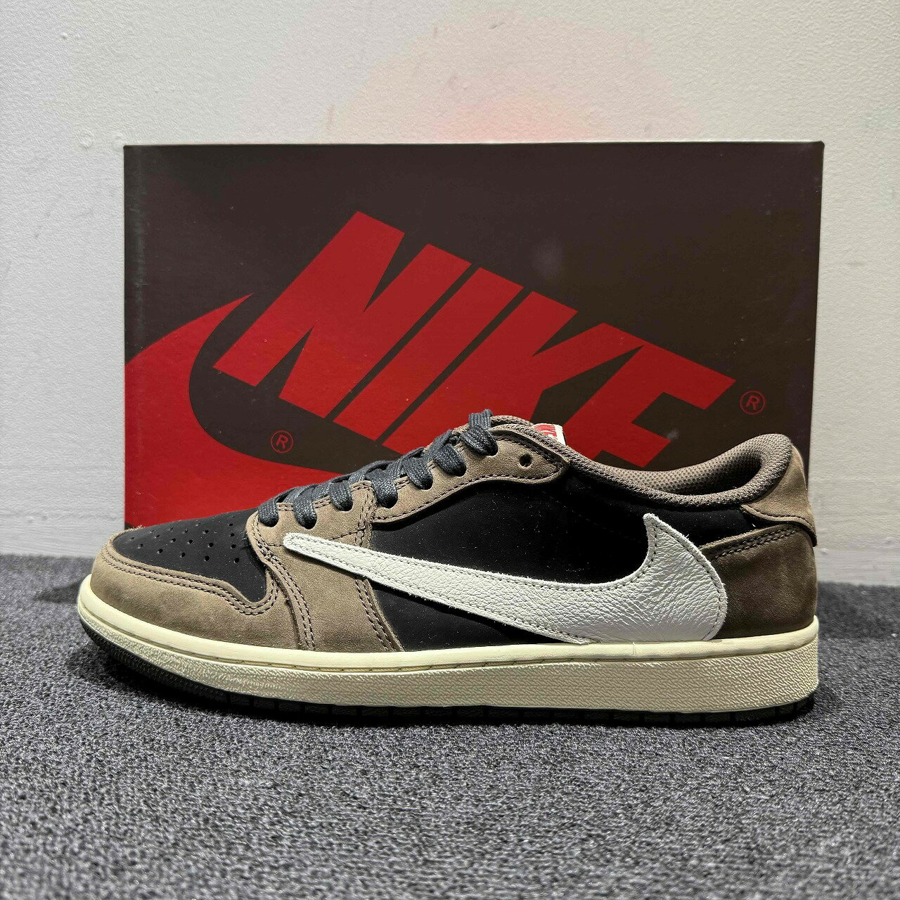 楽天市場】travis scott air jordan 1 lowの通販
