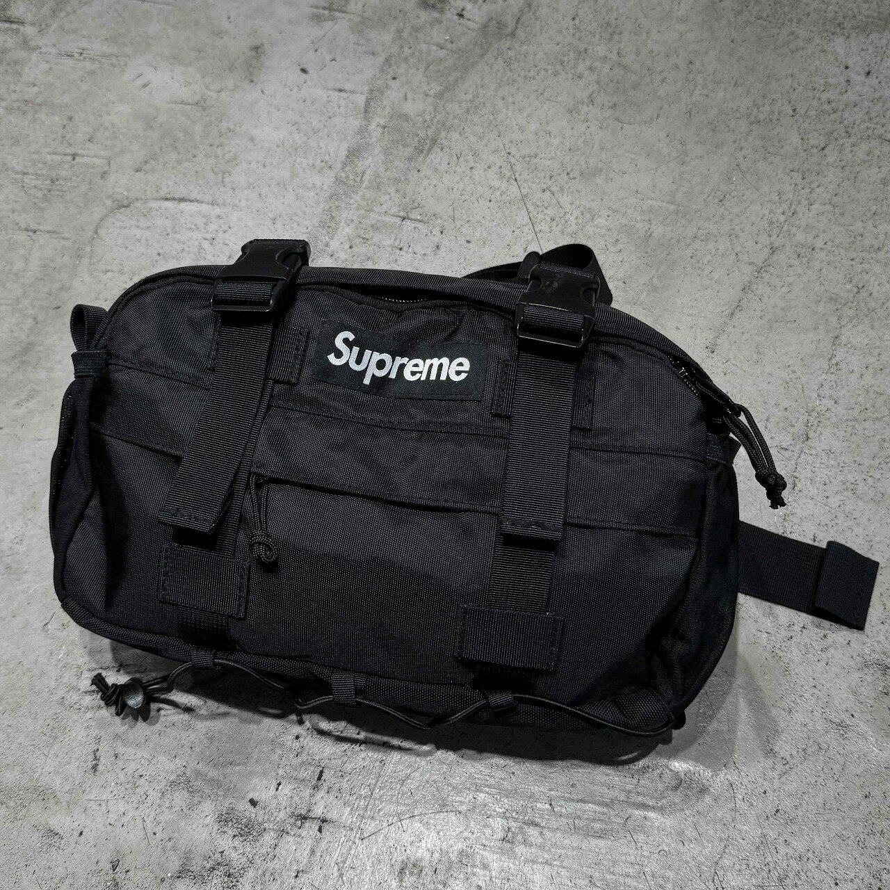 Supreme　19SS Waist Bag Black Supreme SS19 Waist Bag Black