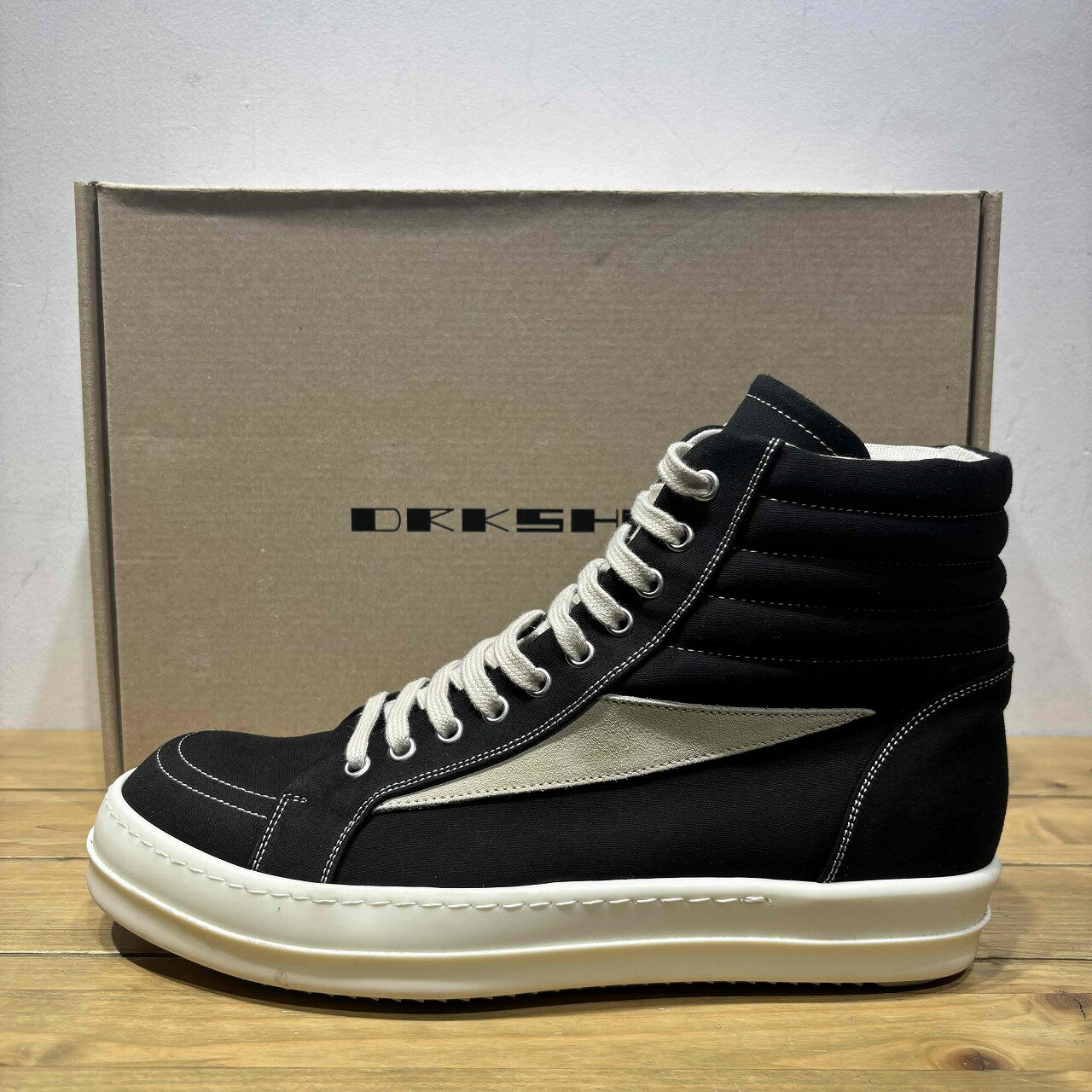 Rakuten - DRK SHDW VINTAGE HIGH SNEAKS BLACK サイズ43 DU01D1810 NDKLVS ダークシャドウ ヴィンテージ ハイ スニーカーズ リックオウエンス 心斎橋店【中古】