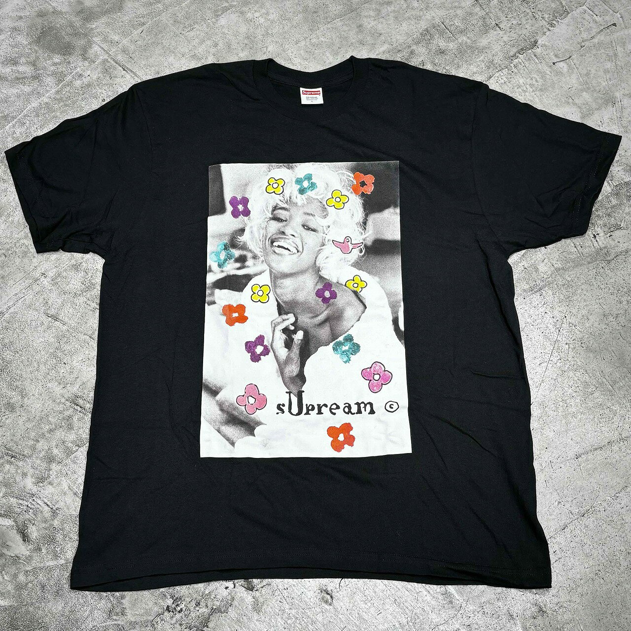 Rakuten - Supreme 20ss Naomi Tee SIZE-L シュプリーム ナオミ Tシャツ 半袖 ブラック 心斎橋店【中古】