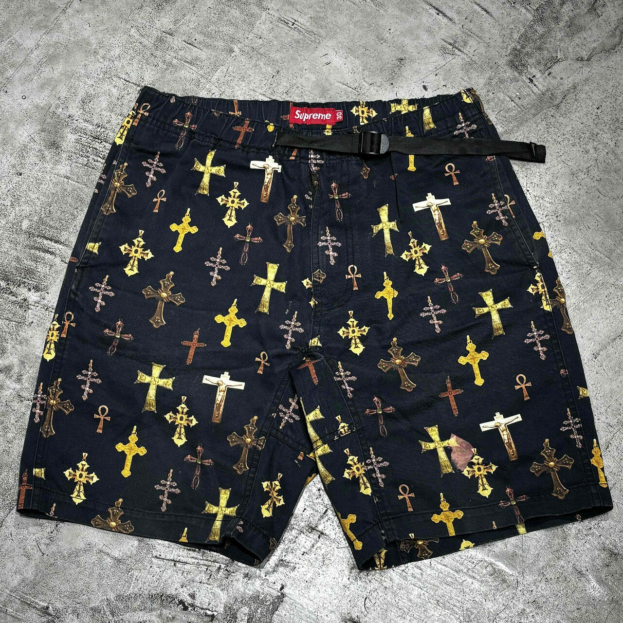 Rakuten - Supreme 13ss Crosses Belted Shorts 30サイズ シュプリーム クロスベルト付きショートショーツ ショートパンツ 心斎橋店【中古】