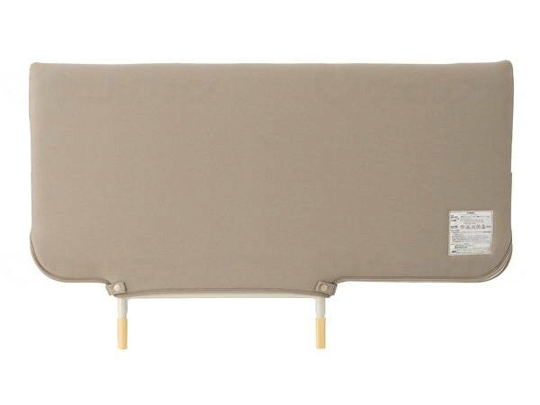 【商品の仕様】 ●サイズ／全長97.5×全高57cm ●セット内容／ベッドサイドレールKS-146C×2本、ソフトカバーKS-17C×2枚 【商品の説明】 ・すき間をふさぎ、接触したときの衝撃を緩和するソフトカバー付ベッドサイドレール。 ・すき間をふさぐソフトカバー付。 ・抜き差しのしやすい差込タイプ。 ・本体は木目調のデザイン。 ・厚みのあるマットレスを使用する場合などに適しています。 ※ソフトカバーはベッドサイドレールのすき間をふさぎ、手足など身体の一部がベッドの外に出るのを防ぎます。 　また、接触したときの衝撃を緩和します。 　カバーは着脱もできるので、取り外して洗濯が可能です。 ※オーバーテーブル、アジャストテーブルは使用できません。 大型商品は送料実費となります