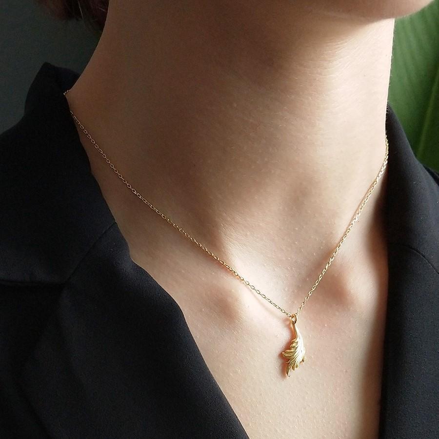 ネックレス ペンダント レディース 女性 ファッション小物 雑貨 リーフ 葉っぱ チェーン ゴールドカラー シンプル かわいい エレガント フェミニン