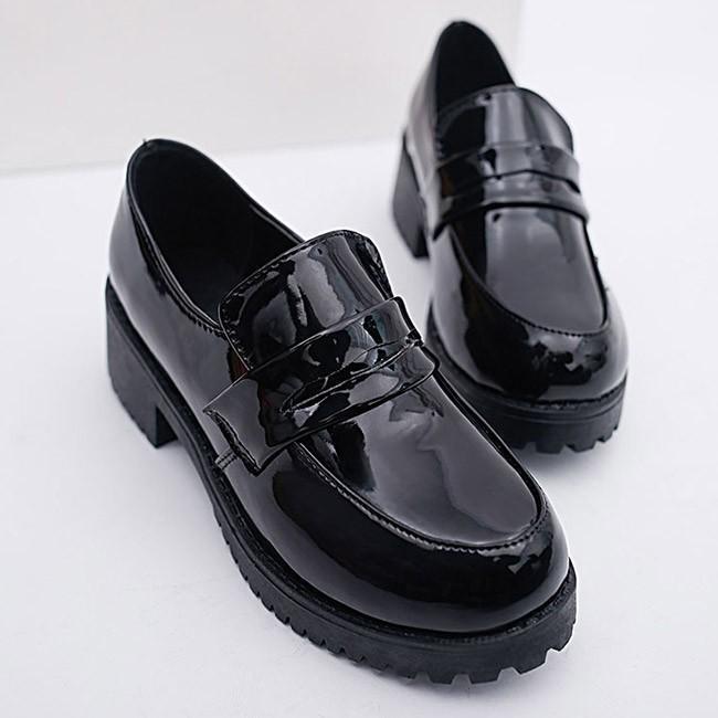 ローファー パンプス レディース シンプル ローヒール 厚底 シューズ 黒 軽量 おしゃれ かわいい 歩きやすい 学生靴 コスプレ靴 cosplay用