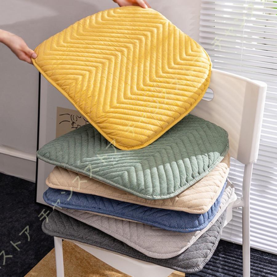 ダイニングチェア クッション 2枚/4枚セット 紐付き キルティング チェアパッド シートクッション 滑り..