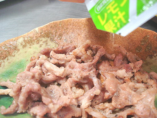 国産豚の肉付きのど軟骨（塩コショー）　150g【B級グルメ】 3