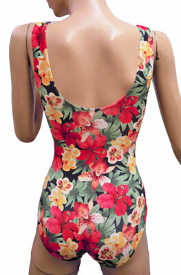 ワンピース水着 レディース Mサイズ 中心ギャザー プラチナハイビスカス ブラック レディス 女性用 スタイルがよく見える スマート 体系カバー バストが大きい レッド 赤い ブラック ハワイ 婦人水着 フィットネス水着 リゾート スイミング A B C D E F カップ 花柄 日本製