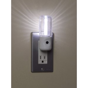 YAZAWA ヤザワ センサーナイトライト 高輝度白色LED×1灯 (NL30WH) YAZAWA ヤザワ センサーナイトライト 高輝度白色LED×1灯 (NL30WH)