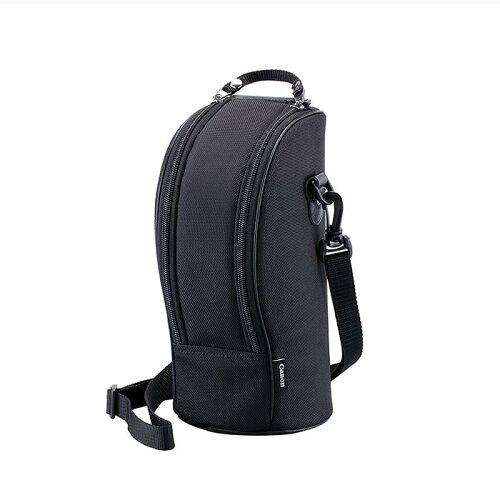 &nbsp;メーカー&nbsp;CANON キャノン&nbsp;商品カテゴリ&nbsp;カメラアクセサリ＞交換レンズアクセサリ&nbsp;発送目安&nbsp;1週間以内に発送予定&nbsp;お支払方法&nbsp;銀行振込・クレジットカード&nbsp;送料&nbsp;送料無料&nbsp;特記事項&nbsp;&nbsp;その他&nbsp;[ケース類]●各レンズ用に、機能性、堅牢性、デザイン性を充分に配慮したケースを用意。移動時のショックから大切なレンズをしっかりと守ります。 ◆ 各レンズ用に、機能性、堅牢性、デザイン性を充分に配慮したケースを用意。移動時のショックから大切なレンズをしっかりと守ります。