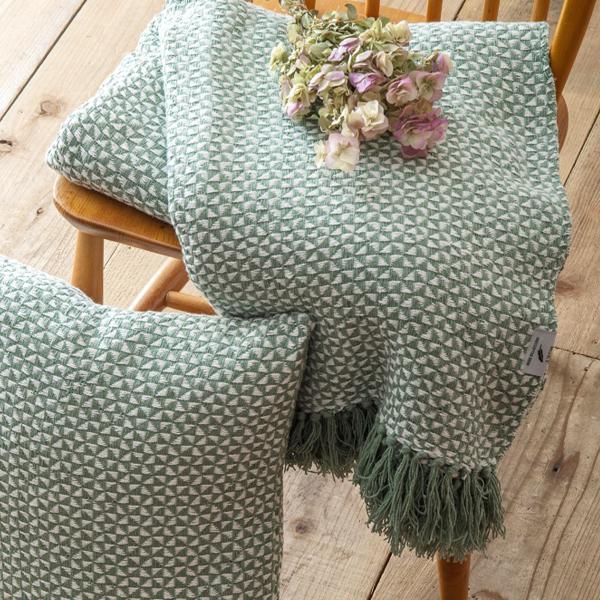 ポッシュリビング(Posh Living) (ポッシュリビング)MUKTマルチカバー ヘリンボーン アイボリー 品番:53426