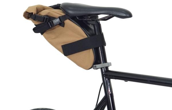 【新品未使用】キャニオンコラボ　アピデュラ　サドルバッグ　ブラック Apidura Bikepacking Bags and Cycling Packs | CANYON JP