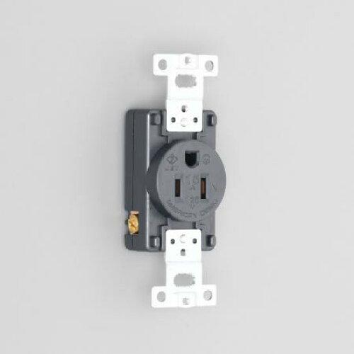 アメリカ 平刃形　埋込コンセント　7110GN ウメコミコンセント E2P15A