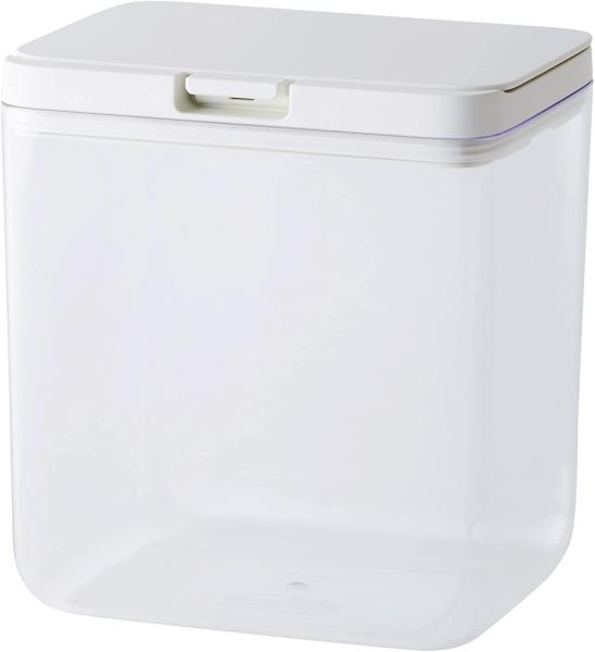 &nbsp;メーカー&nbsp;マーナ&nbsp;商品カテゴリ&nbsp;保存容器＞保存容器・キャニスター&nbsp;発送目安&nbsp;3日〜4日以内に発送予定（土日祝除）&nbsp;お支払方法&nbsp;銀行振込・クレジットカード&nbsp;送料&nbsp;送料無料&nbsp;特記事項&nbsp;&nbsp;その他&nbsp;※【いつでも開封したてのおいしさ】二つのパッキンでしっかり閉まって湿気を防ぎ、ワンタッチで開く保存容器。小麦粉1が袋ごとピッタリ入るサイズです。 【ワンタッチで開く】ワンタッチで開けられるので、フタの置き場に困りません。中身が取り出しやすいように、口は広めになっています。 【中身がわかりやすい2タイプ】フタはクリアとホワイトの2種類。クリアなら、引き出しの中でも中身が分かりやすくきれいに収納できます。 【GOOD LOCK CONTAINER】GOOD LOCK CONTAINERは、しっかりフタが閉まって湿気や乾燥から守り、開けたての状態を保ちます。そして、ワンタッチで簡単オープン。密閉性と操作性を兼ね備えた、使う人に寄り添う収納用品のシリーズです。 【材質】本体：AS樹脂　フタ・フタ枠：ABS樹脂　パッキン：シリコーンゴム【耐熱温度】本体・フタ・フタ枠：60℃　パッキン：200℃【耐冷温度】-20℃【サイズ】約152×164×117mm【容量】約2.0L【生産国】中国[保存容器]