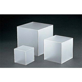 商品の仕様●外寸(mm)：200×200×H200 ●板厚/厚み：5.0●材質：アクリル ■● 雰囲気に合わせ料理をコーディネイト※商品画像はイメージです。複数掲載写真も、商品は単品販売です。予めご了承下さい。※商品の外観写真は、製造時期により、実物とは細部が異なる場合がございます。予めご了承下さい。※色違い、寸法違いなども商品画像には含まれている事がございますが、全て別売です。ご購入の際は、必ず商品名及び商品の仕様内容をご確認下さい。※原則弊社では、お客様都合（※色違い、寸法違い、イメージ違い等）での返品交換はお断りしております。ご注文の際は、予めご了承下さい。---------------------------------------------------------------------------こちらの商品は、ご注文後1週間以内に配送の日程についてのご連絡を致します。ご不在、弊社からの連絡メールの不達などでご連絡がとれないお客様のご注文に関しては一旦キャンセルとさせて頂き再度ご相談させて頂くこともございます。また、銀行振込を選ばれたご注文で1週間以内にご入金がない場合、一旦キャンセルとさせて頂きますのであらかじめご了承ください。---------------------------------------------------------------------------
