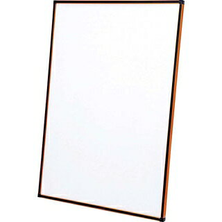 商品の仕様●外寸(mm)：732×1034×H18 ポスター：728×1030 ●材質：表板：PVC1mm 裏板：発泡ボード2mm フレーム：アルミ コーナー：ABS樹脂 ■● 安価なのに豪華なゴールド・ブラックのツートンタイプ。● 軽量かつ操作性に優れ、簡単に壁に掛けられます。※商品画像はイメージです。複数掲載写真も、商品は単品販売です。予めご了承下さい。※商品の外観写真は、製造時期により、実物とは細部が異なる場合がございます。予めご了承下さい。※色違い、寸法違いなども商品画像には含まれている事がございますが、全て別売です。ご購入の際は、必ず商品名及び商品の仕様内容をご確認下さい。※原則弊社では、お客様都合（※色違い、寸法違い、イメージ違い等）での返品交換はお断りしております。ご注文の際は、予めご了承下さい。