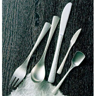 【まとめ買い10個セット品】 18-8 和味(凛)槌目入 ケーキスプーン【ECJ】