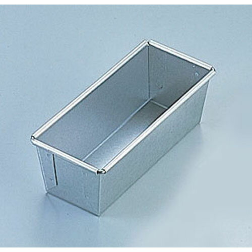 商品の仕様●お客様よく検索キーワード：【お菓子形 ケーキの形】●(内寸)幅×奥行×高さ(mm)：125×55×50●質量(g)：143●底幅×底奥行(mm)：110×42●メーカー品番：No.1604●材質：アルミメッキ鋼板※商品画像はイメージです。複数掲載写真も、商品は単品販売です。予めご了承下さい。※商品の外観写真は、製造時期により、実物とは細部が異なる場合がございます。予めご了承下さい。※色違い、寸法違いなども商品画像には含まれている事がございますが、全て別売です。ご購入の際は、必ず商品名及び商品の仕様内容をご確認下さい。※原則弊社では、お客様都合（※色違い、寸法違い、イメージ違い等）での返品交換はお断りしております。ご注文の際は、予めご了承下さい。【end-9-1085】関連商品アルスター ニューパウンド細型 No.1602アルスター ニューパウンド細型 No.1603アルスター ニューパウンド細型 No.1604アルスター ニューパウンド細型 No.1605