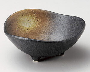 【まとめ買い10個セット品】和食器 カ074-138 黒備前吹三ツ山三ツ足4.0中鉢【 しょうゆ皿 長角皿 取り皿 大皿 こども用食器 ブライダルギフト お皿セット 食器 人気ブランド おしゃれ食器 和食器 わ食器 】【ECJ】