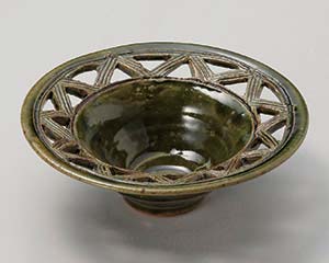和食器 ミ029-098 織部透かしリム小鉢(手造り)【ECJ】