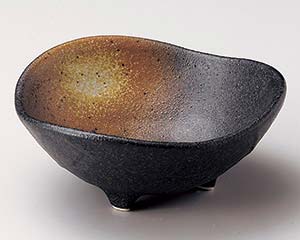 【まとめ買い10個セット品】和食器 カ074-148 黒備前吹三ツ山三ツ足小鉢【キャンセル/返品不可】【ECJ】