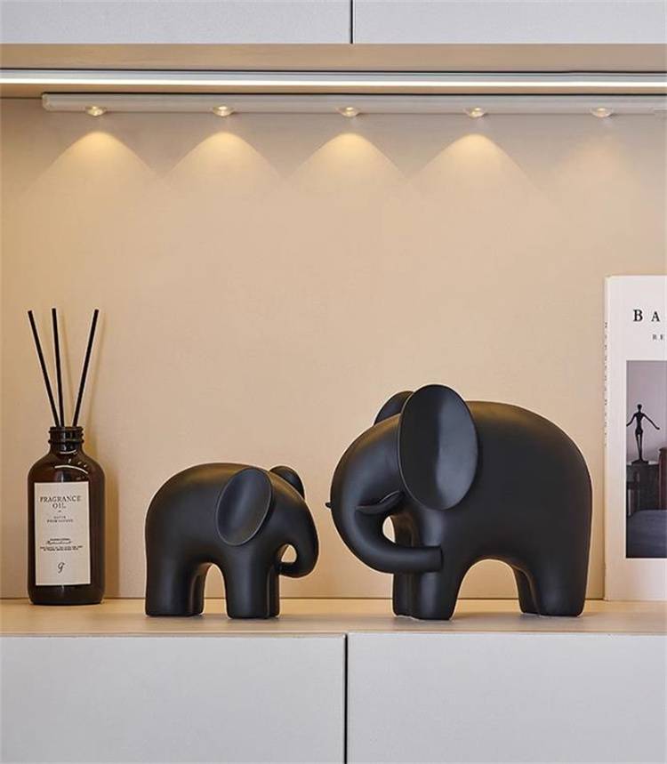 楽天MIKIYA高レビュー多数超特価中 カップル象 樹脂置物 工芸品 ホーム置物 リビング置物 彫刻置物 テーブル置物（N）