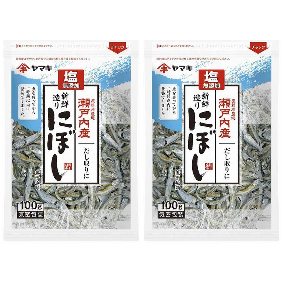 【商品説明】 ヤマキ 塩無添加 新鮮造り煮干 100g の 商品概要 瀬戸内で水揚げ後一時間以内に、塩を添加せず釜茹でし、仕上げた煮干 瀬戸内海から水揚げされたカタクチイワシを、漁獲から一時間以内に塩を使わずに釜茹でし、煮干に仕上げました。うま味の強い上品なだしがとれます。 内容量:100g セット内容:2個 原産地:瀬戸内産 【商品スペック】 ヤマキ 塩無添加 新鮮造り煮干 100g の商品スペック その他 ●原材料:かたくちいわし(瀬戸内産) 他のヤマキの食品&飲料・お酒を探す 食品&飲料・お酒 ヤマキ>乾物 ヤマキ>煮干し ヤマキ メーカー都合により、パッケージや内容が変更となる場合がございます。パッケージ変更を理由とした返品は承っておりません。