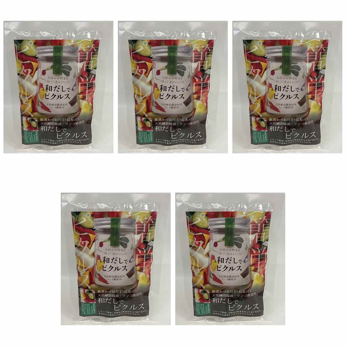 【商品説明】 マルヰ醤油 和だしでピクルス 詰め替え用(70gx2包)140g の 商品概要 特徴 「和だしでピクルス」の詰替え用商品。 ピクルスの素 お好みの野菜を切って漬けるだけ!"和だし"が香る美味しいピクルスができあがります。鰹と昆布のだしが季節の野菜の旨味を引き立てます。食卓に、お弁当に、手軽に栄養満点の彩を。 商品説明 和だしでピクルスの詰替え用(ピクルスの素のみ)商品となります。 内容量:70g×2包 セット内容:5個 原産地:日本 【商品スペック】 マルヰ醤油 和だしでピクルス 詰め替え用(70gx2包)140g の商品スペック その他 ●内容量:70g×2包 ●名称:和だしでピクルス詰替え用 ●食物アレルギー:小麦・さば・大豆・りんご ●原材料:ぶどう糖果糖液糖(国内製造)、りんご酢、食塩、鰹節だし調味液、しょうゆ(本醸造)、かつおだし、こんぶだし/酸味料、(一部に小麦・さば・大豆・りんごを含む) ●産地:日本 ●保存方法:直射日光を避け常温で保存 ●栄養成分 熱量:113kcal、たんぱく質:0.8g、脂質:0.1g、炭水化物:27.5g、食塩相当量:6.9g 他のマルヰ醤油の食品&飲料・お酒を探す 食品&飲料・お酒 マルヰ醤油）缶詰・瓶詰・パウチ マルヰ醤油）コーン・トマトなど野菜類 マルヰ醤油 メーカー都合により、パッケージや内容が変更となる場合がございます。パッケージ変更を理由とした返品は承っておりません。