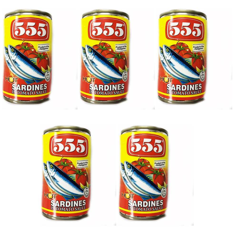 【商品説明】 センチュリーパシフィック イワシのトマトソース漬け ホット 425g の 商品概要 フィリピン産のイワシのトマト漬け フィリピンで人気のCentury社の555のサーディン、イワシのトマト漬けです。唐辛子等で味付けをしており、スパイシーな味付けです。 内容量:425g セット内容:5個 【商品スペック】 センチュリーパシフィック イワシのトマトソース漬け ホット 425g の商品スペック 内容量 425g アレルゲン 無 他のセンチュリーパシフィックの食品&飲料・お酒を探す 食品&飲料・お酒 センチュリーパシフィック）缶詰・瓶詰・パウチ センチュリーパシフィック）ツナ・さば・鮭など魚介類 センチュリーパシフィック）鰯(イワシ) センチュリーパシフィック 栄養成分表示 161kcal ※エネルギー 10.7g ※たんぱく質 10.7g ※脂質 3.6g ※炭水化物 1.95g ※食塩相当量 その他 ●内容量:425g(固形量204g) ●名称:センチュリー イワシのトマトソース漬けホット ●食物アレルギー:なし ●原材料:いわし、トマトペースト、食塩、砂糖、唐辛子、パプリカオイル/増粘剤(加工デンプン、キサンタンガム)、調味料(アミノ酸) ●産地:フィリピン ●保存方法:常温保存 ●栄養成分(100g当たり):エネルギー161kcal ・たんぱく質10.7g・脂質10.7g・炭水化物3.6g・食塩相当量1.95g ●メーカー:ワールドリンクス メーカー都合により、パッケージや内容が変更となる場合がございます。パッケージ変更を理由とした返品は承っておりません。