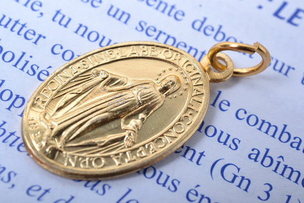 【ロザリオ ネックレス】【ゴシック】【定番人気】【ギフト】【お守り】☆本場 教会 カトリックの国、イタリア・バチカン買付け★ペンダントヘッド★【sep_pt】