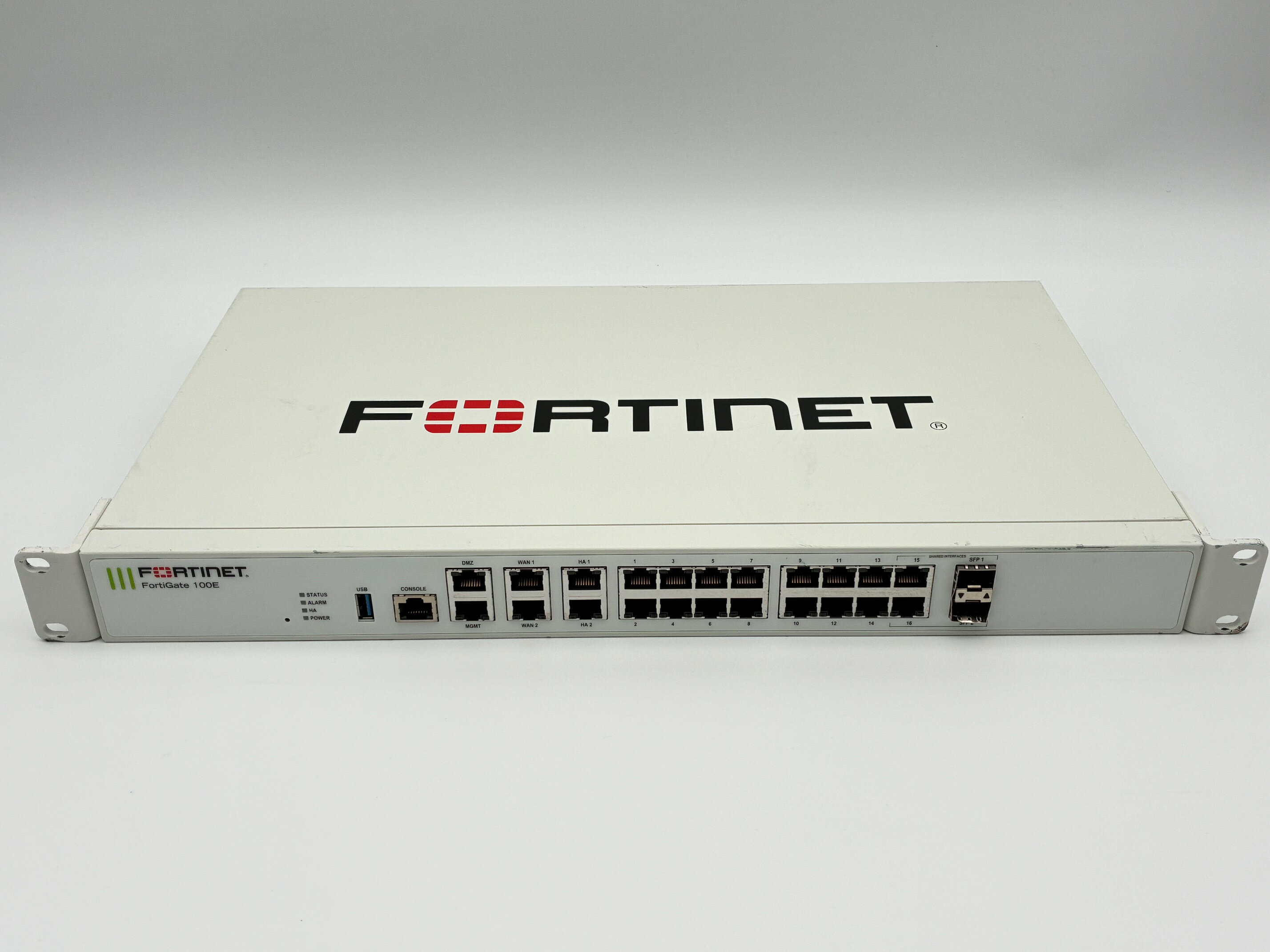 樂天商城 - 中古 Fortinet FortiGate-100E FG-100E UTMファイアウォール 7.4Gbps VPN対応 企業向け セキュリティ機器 IPS対応 動作確認済 ライセンス切れ 初期化済み