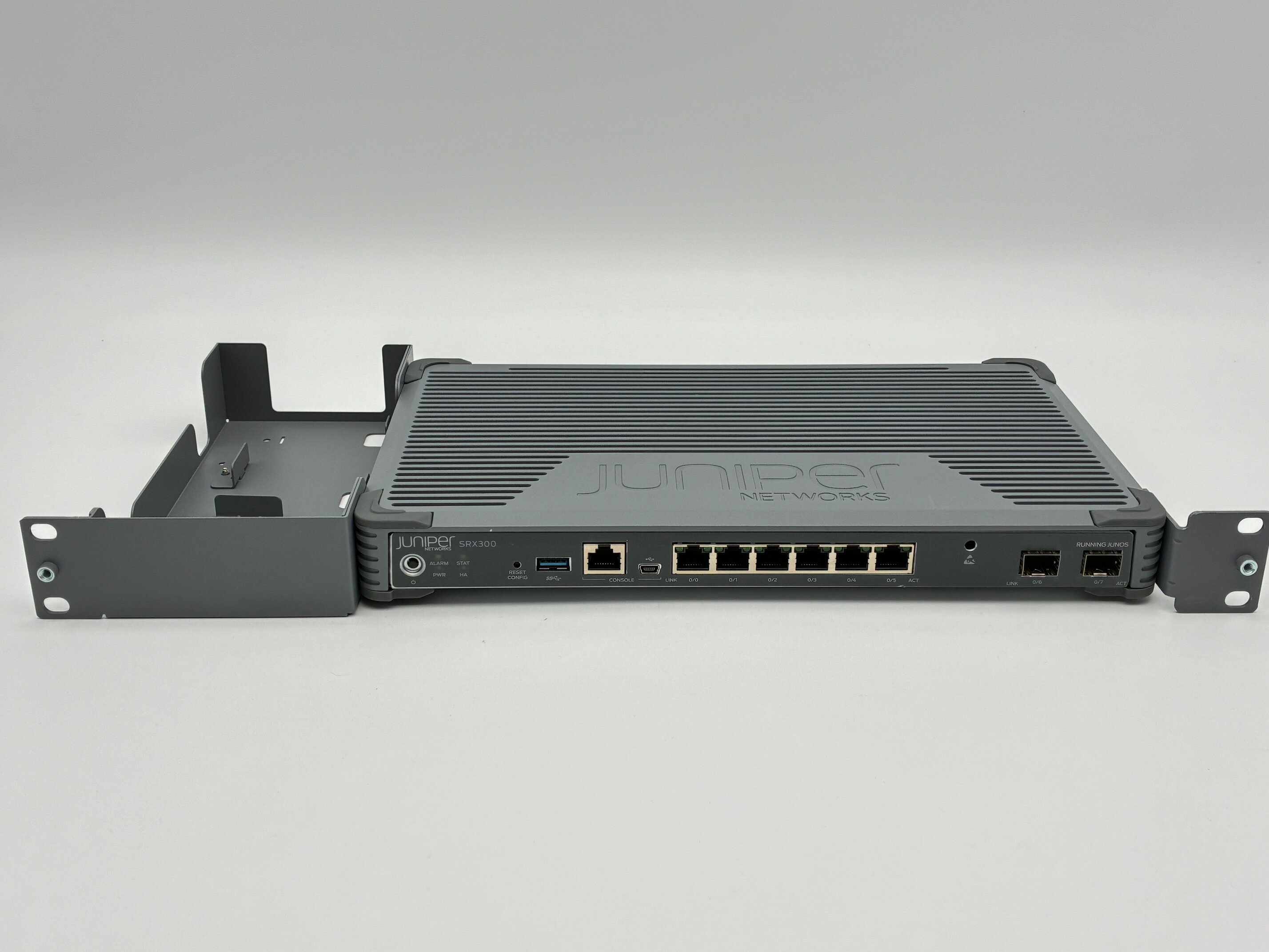 樂天商城 - 中古 Juniper Networks SRX300-SYS-JB REV A 初期化済み Junos 本体のみ ファイアウォール VPN