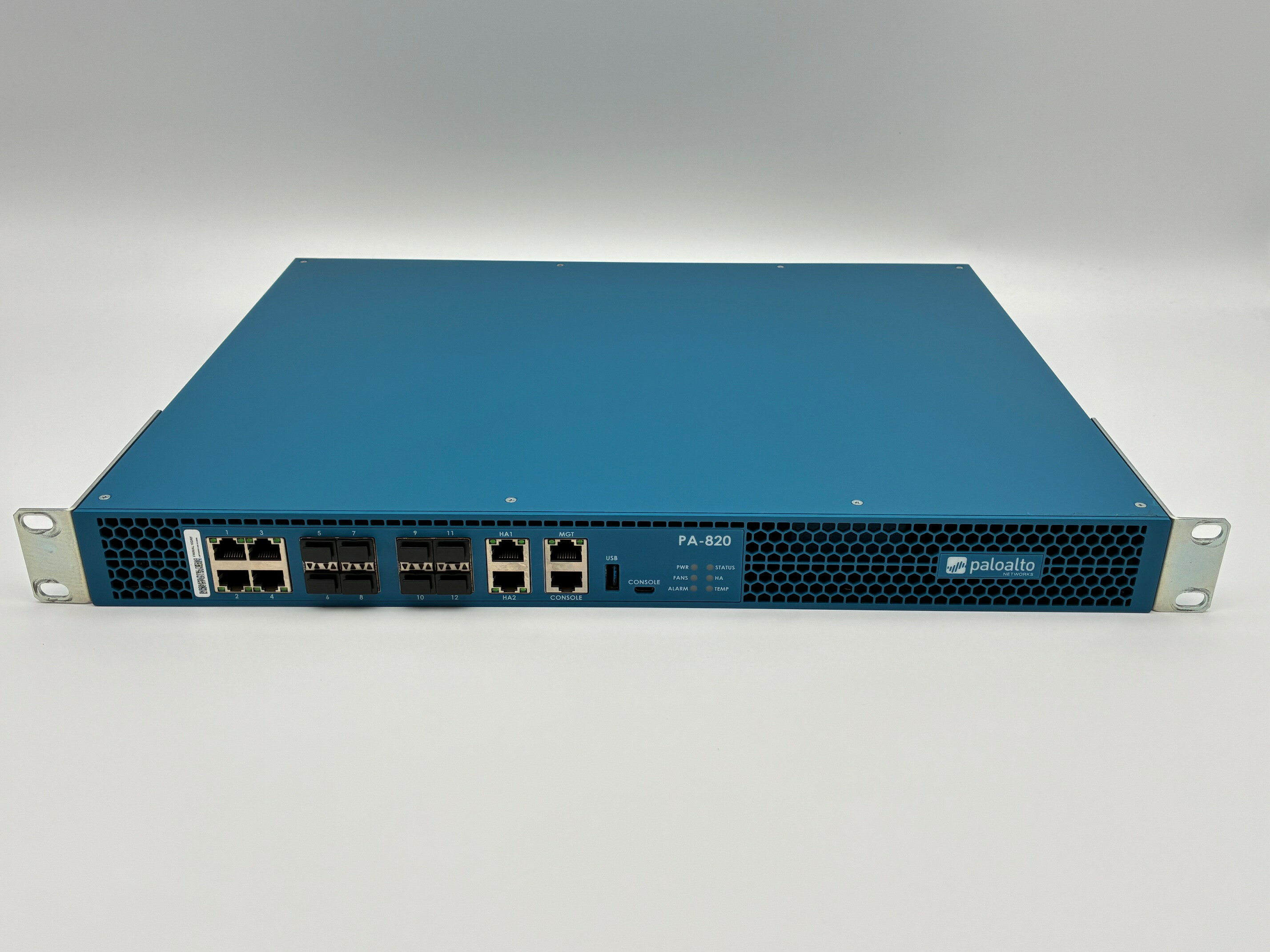 中古 Palo Alto Networks PA-820 NGFW 次世代ファイアウォール UTM VPN IPS 初期化済 動作確認済 PAN-OS10.2 法人向け セキュリティ機器
