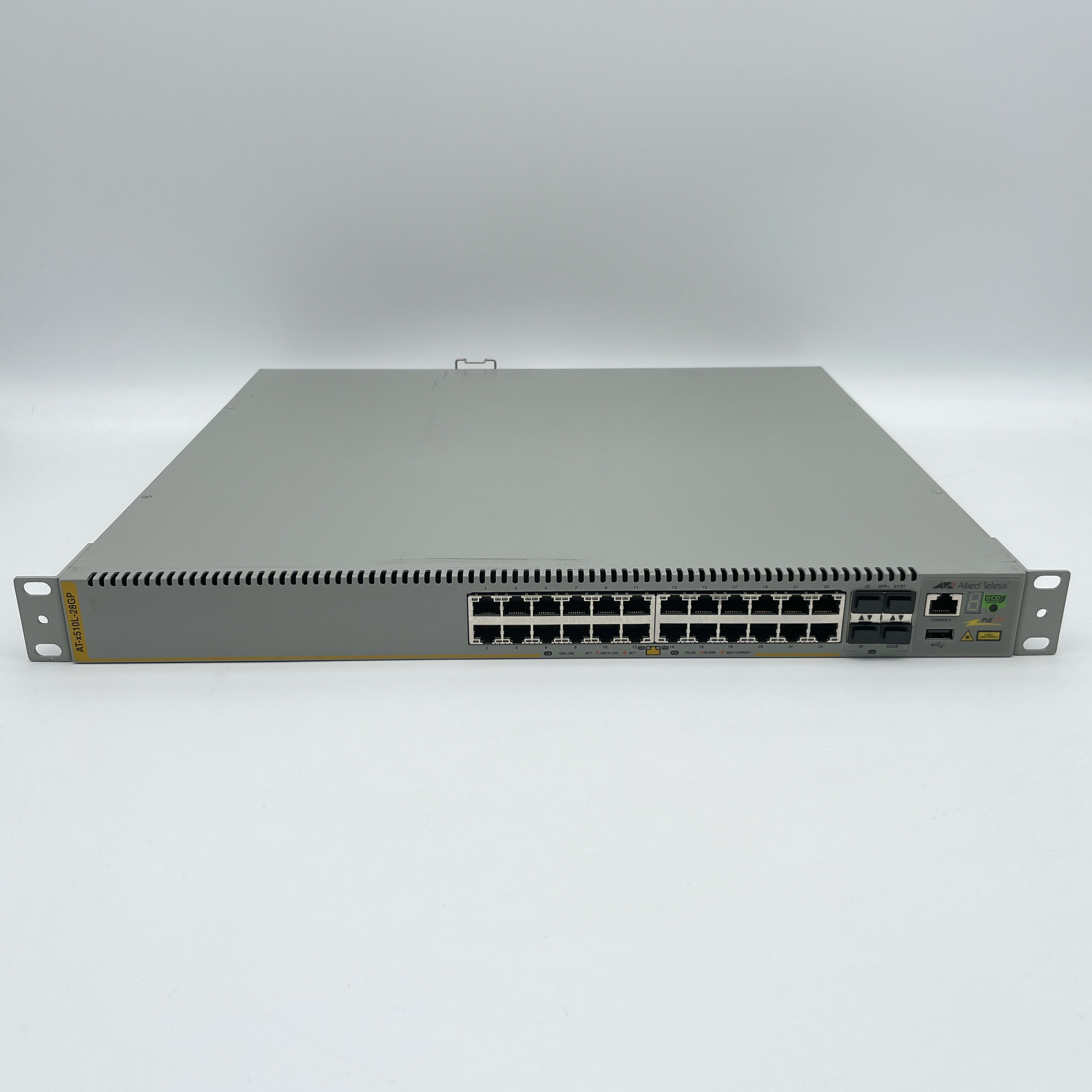 Rakuten - 中古 Allied Telesis CentreCOM AT-x510L-28GP PoE+対応 ギガビットL3スイッチ 24ポート SFP+搭載 10GbE対応 5.4.7-2.8 法人向け ネットワークスイッチ