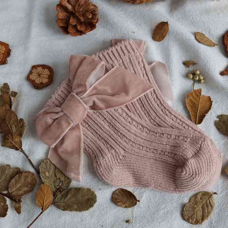 送料無料 2足セット ソックス 靴下 キッズ 女の子 リブ ショートソックス ベロアリボン リブソックス ニットソックス 無地 短い 可愛い りぼん サンダルやパンプスに合う バックリボン ショート丈 くつ下 キッズ 入園 入学 卒園 卒業 七五三 発表会 結婚式