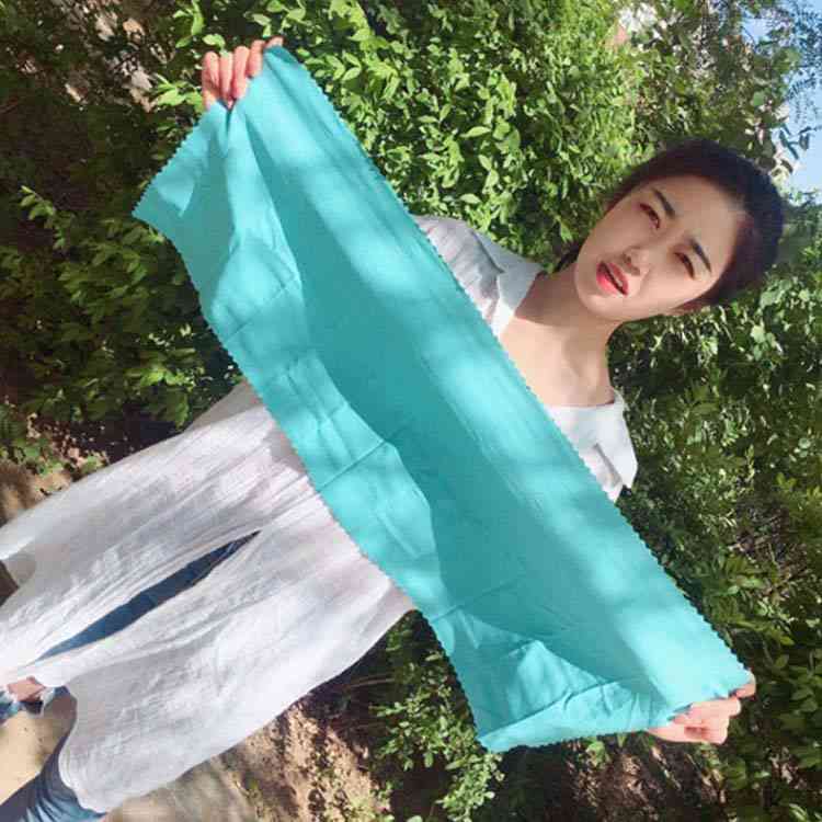 シリコンケース付きで持ち運び便利♪ クールタオル 冷却タオル 冷感タオル ひんやり 涼しい ネッククーラー 熱中症対策 日焼け対策 冷たい タオル