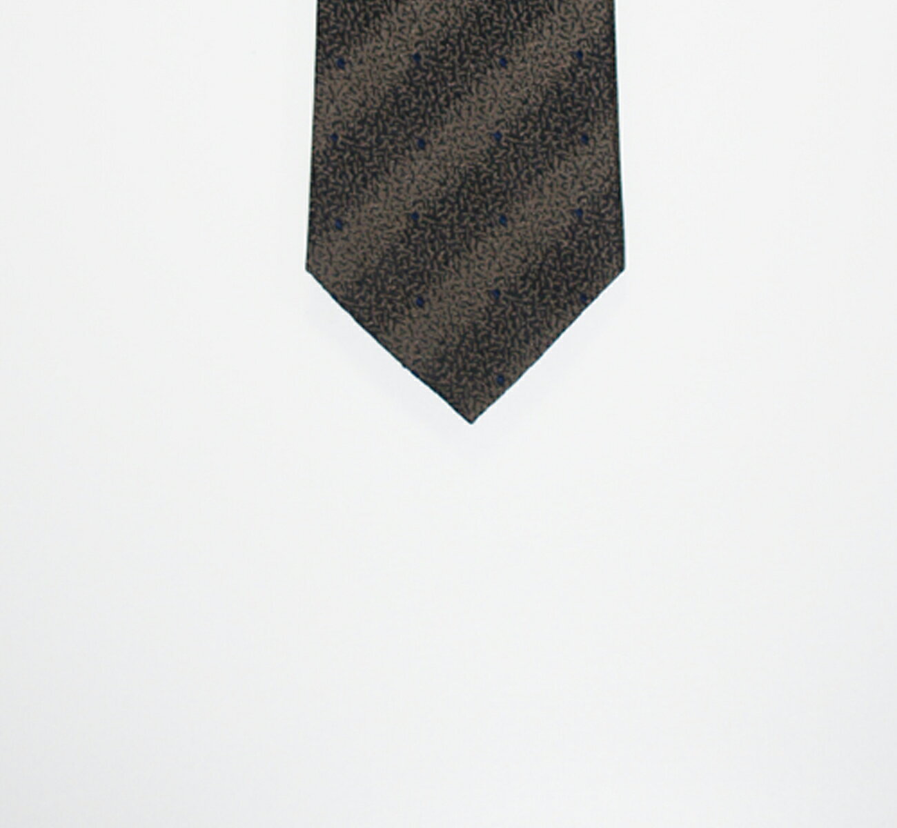 764 絹100% ネクタイ 茶系 剣先8センチ 短め